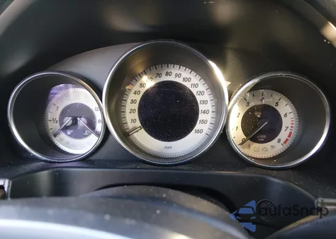 2014 Mercedes-Benz E 350 4Matic z USA, uszkodzony, nr VIN WDDHF8JB1EB024163